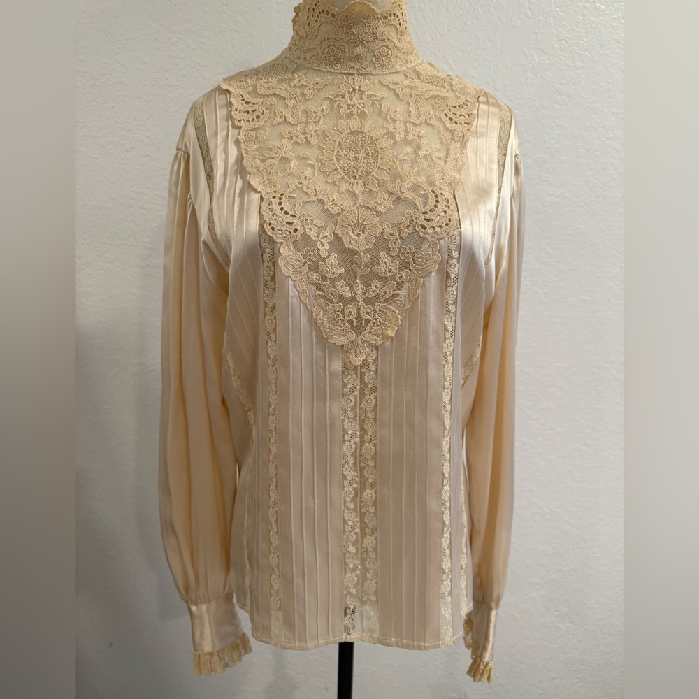 Vintage RALPH LAUREN Blue Label Lace Long Sleeve Blouse Size 6 - Picture 2 of 14